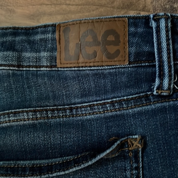 LEE Mid-Rise Boot Cut Regular Fit Denim Jeans 5 Pocket Button/Zipper Entry 18M - Picture 6 of 7